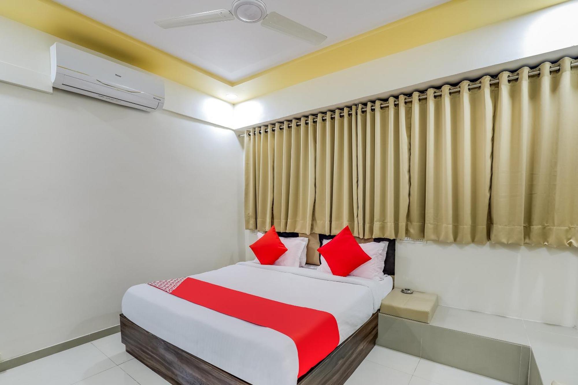 Collection O Hotel Alice Ahmedabad Ngoại thất bức ảnh