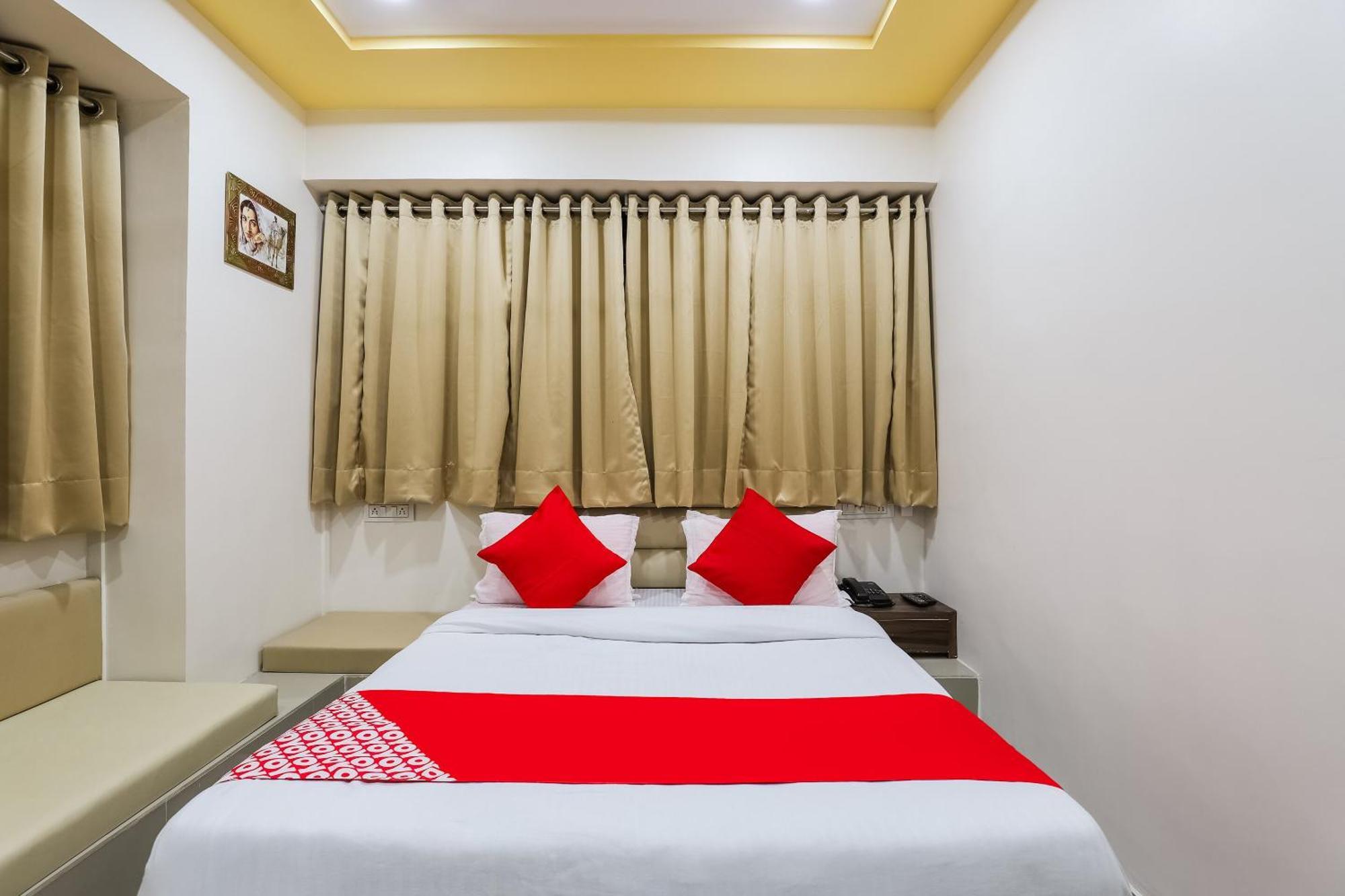 Collection O Hotel Alice Ahmedabad Ngoại thất bức ảnh