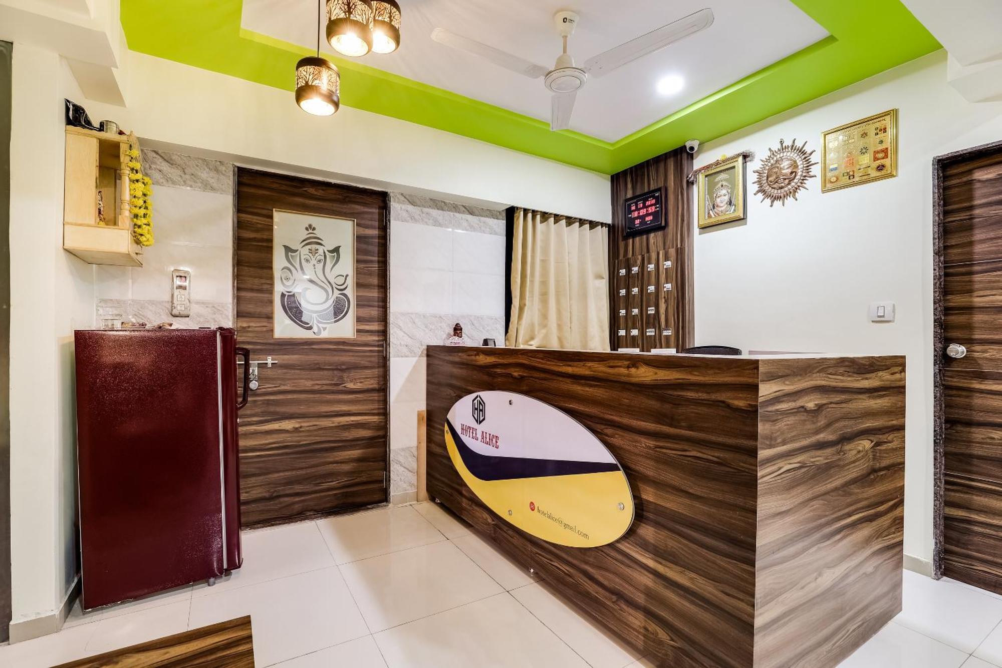 Collection O Hotel Alice Ahmedabad Ngoại thất bức ảnh