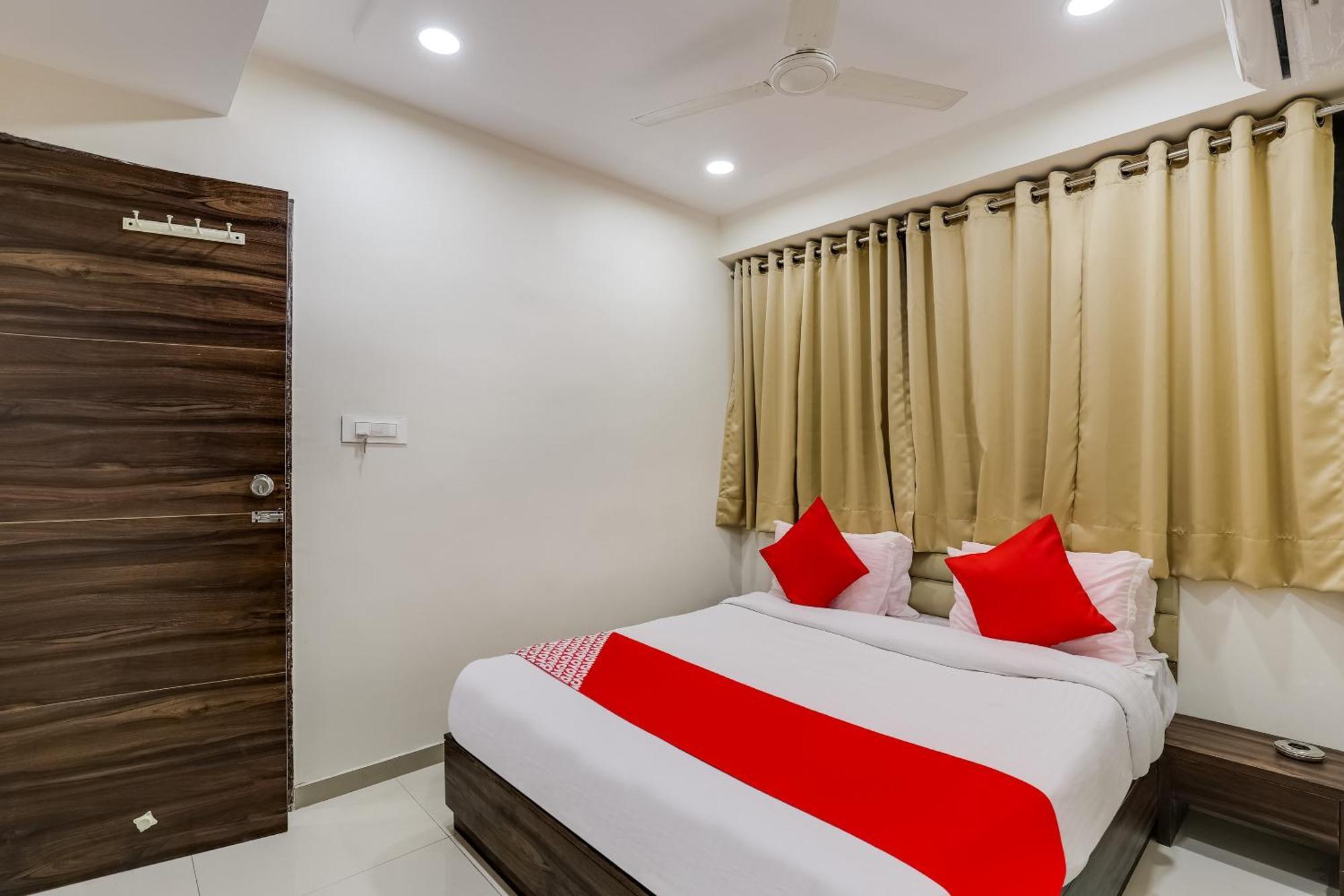 Collection O Hotel Alice Ahmedabad Ngoại thất bức ảnh